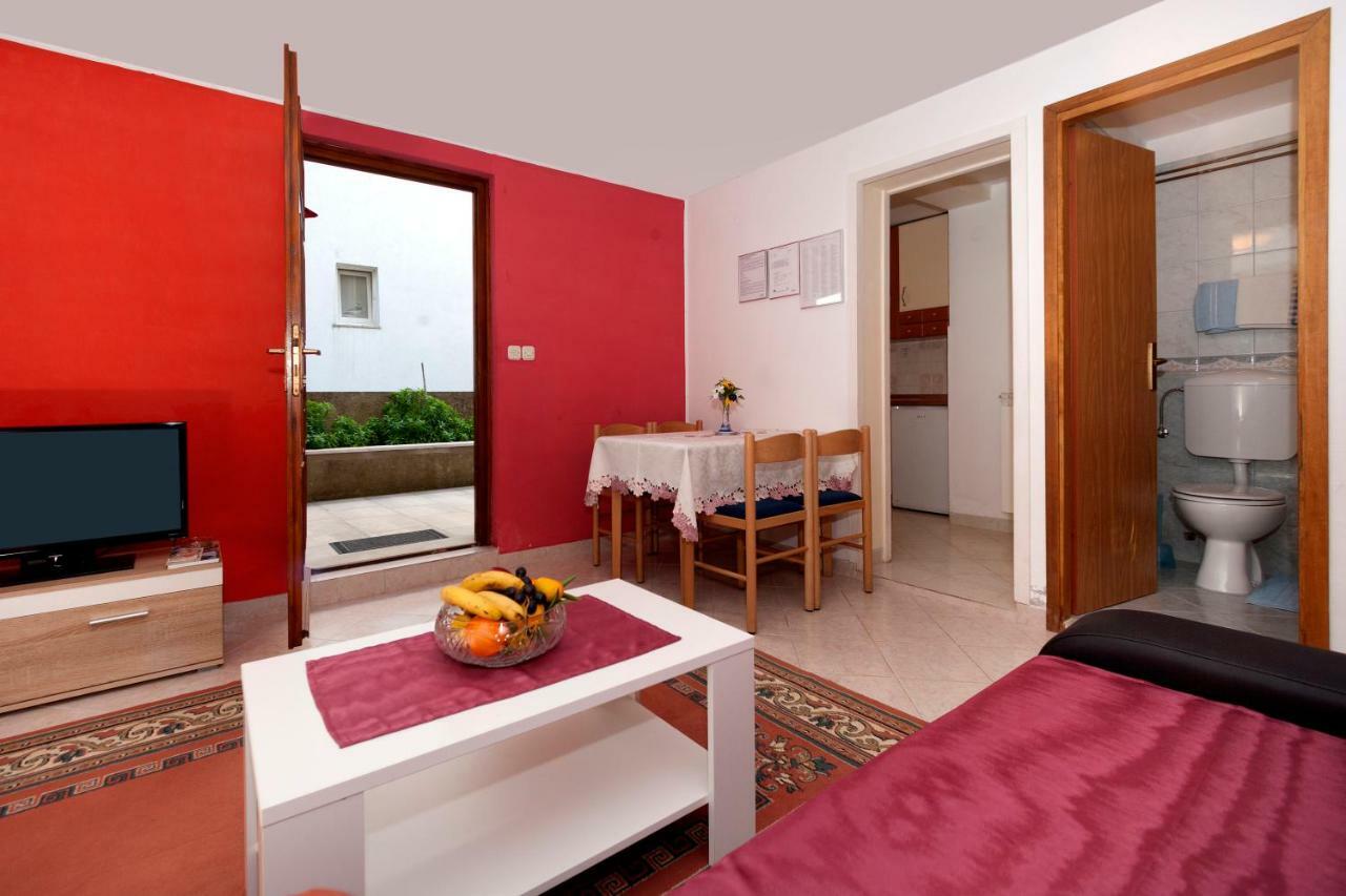 Mihaela Apartments Πόρετς Εξωτερικό φωτογραφία