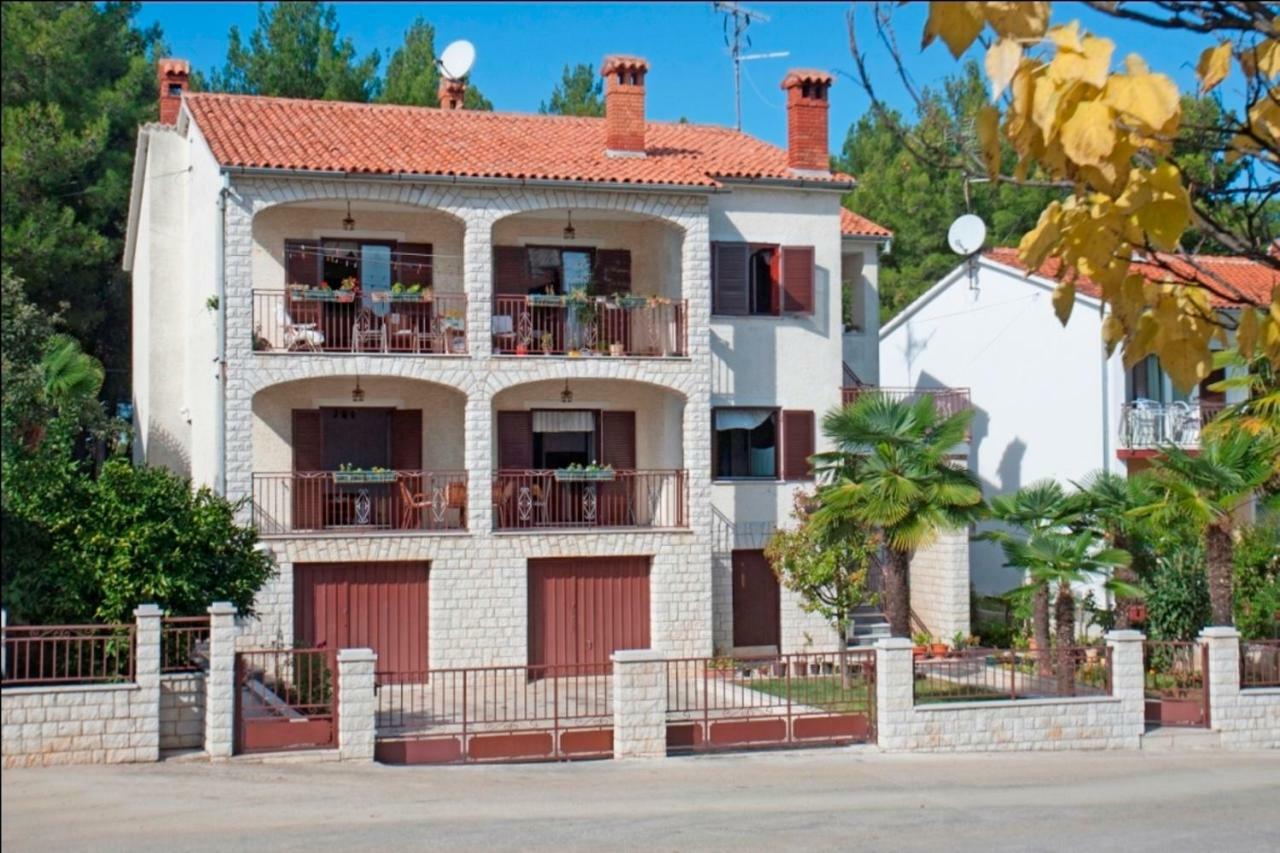 Mihaela Apartments Πόρετς Εξωτερικό φωτογραφία
